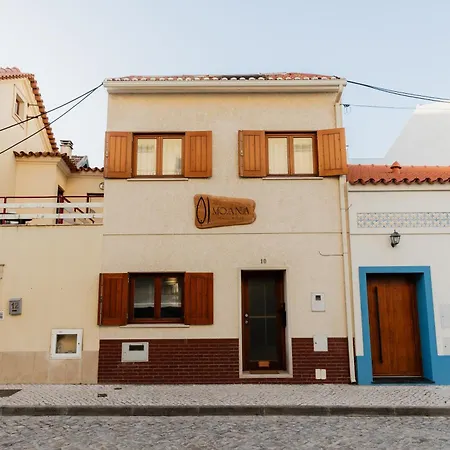 Moana House Holiday home Leiria