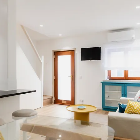 Moana House * Leiria